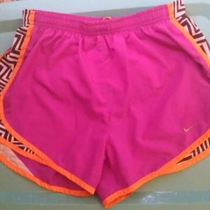 Womans nike shorts small